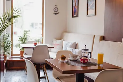 Lounge Caffee Balatonalmádi – Balatonalmádi