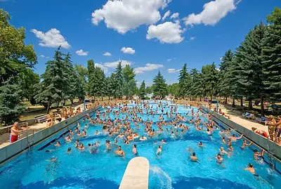 Palatinus Gyógy-, Strand- és Hullámfürdő