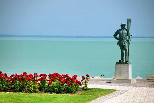 A halász és a révész szobra – Balatonfüred