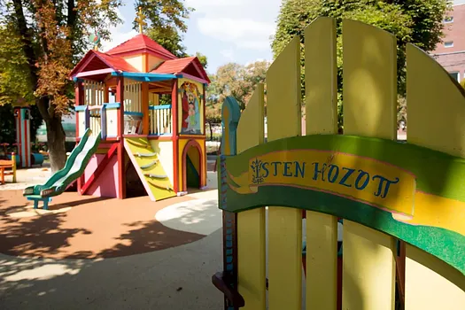 Államalapító játszótér és mesepark