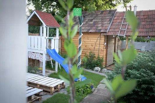 Green Chalet