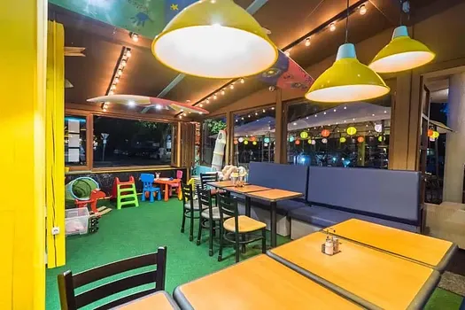 Johnny's Bistro