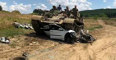 Tankvezetés autón áthajtással