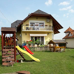 Laura Apartman 