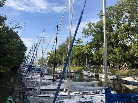 Balatonmáriafürdői vitorláskikötő – Balatonmáriafürdő