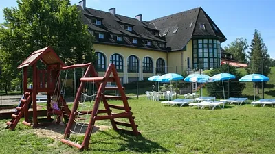 Hotel Família Zamárdi