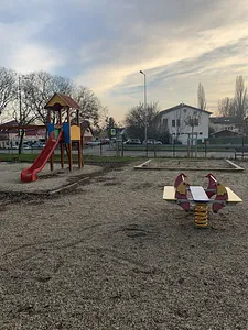 Hollós Korvin Lajos utcai játszótér