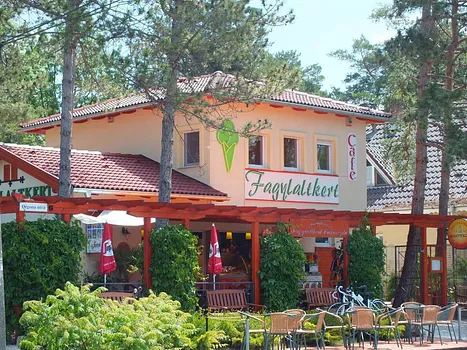 Aranytölcsér Fagylaltkert és Kávézó – Siófok