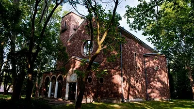 Balatonföldvári Szent Kereszt templom