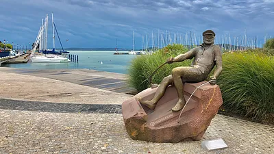 Bujtor István szobor – Balatonfüred