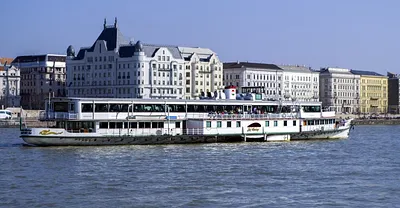 Tokaji Cruise