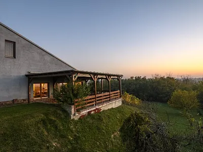 Pócz Pincészet – Balatonlelle