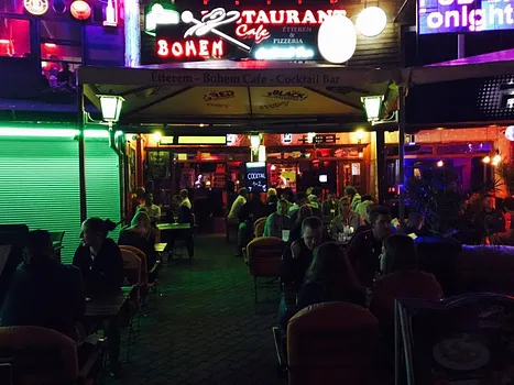 Bohém Café – Siófok