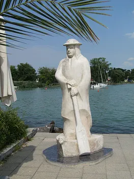 Révész szobor – Révfülöp