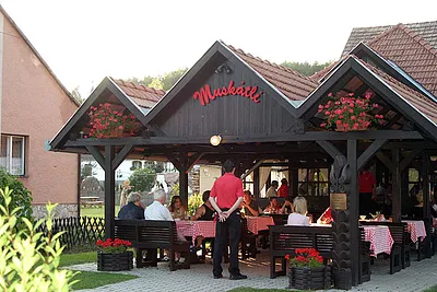 Muskátli Vendéglő – Ábrahámhegy