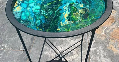 ASZTALKÉSZÍTŐ WORKSHOP – FLUID ART & MŰGYANTA