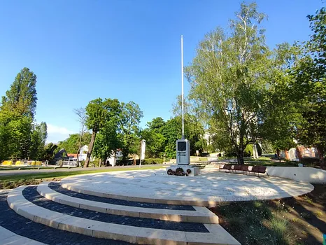 Országzászló – Balatonboglár