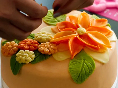 Cukrász kurzusok, édesség készítő workshopok: torta, macaron, csokoládé, bonbon, francia sütik ...