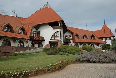 Városháza – Balatonlelle
