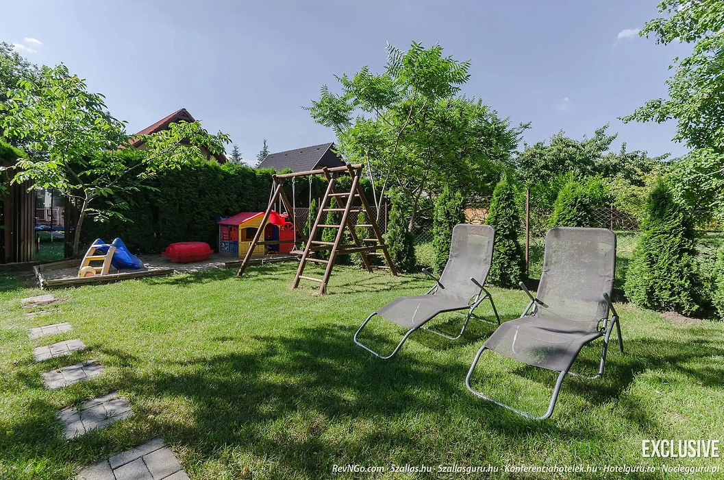 Kenese Gyöngye Apartmanház