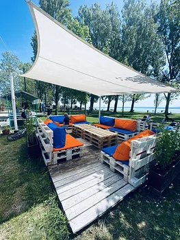 Kalóz Strandbisztró – Balatonudvari