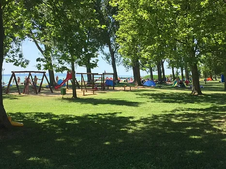 Kalóz Strandbisztró