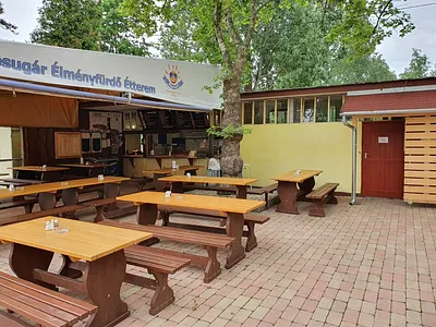 Napsugár Élményfürdő Étterem – Balatonszemes