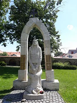 II. Világháború áldozatainak emlékműve – Keszthely