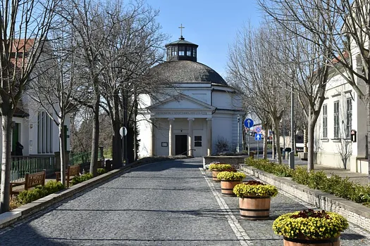 Kerektemplom – Balatonfüred