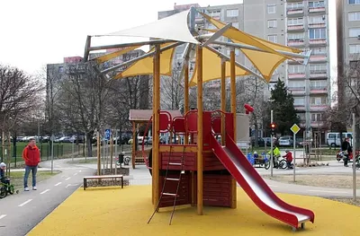 Regélő játszótér