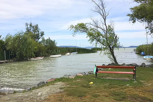 Pozsonyi utcai szabadstrand – Balatonfenyves