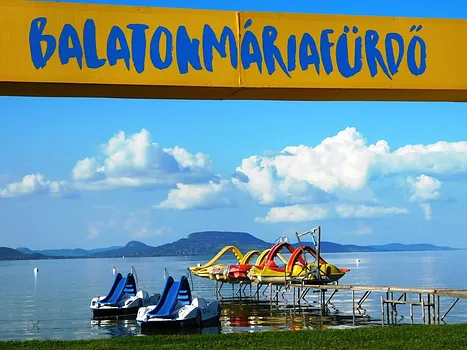 Hajóállomási szabadstrand – Balatonmáriafürdő