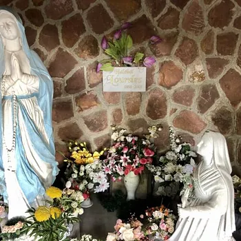 Lurdi Szűz Mária Barlangja – Balatonboglár