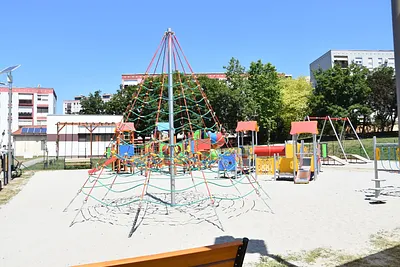 Kertvárosi Többkorosztályos játszótér