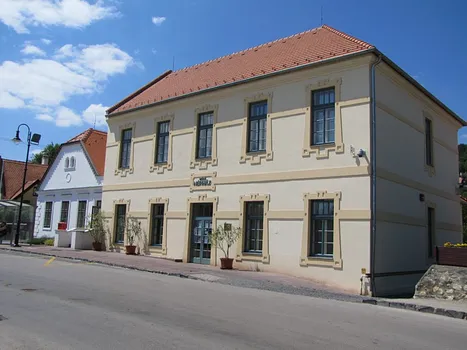 Arácsi Népház és Kiállítóház – Balatonfüred
