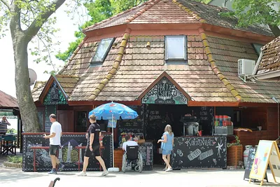 Party Csóka Étterem és Kávézó – Balatongyörök